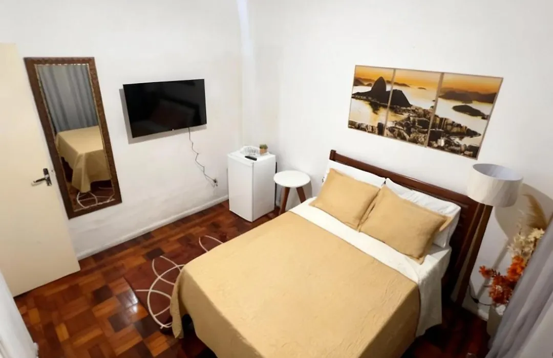 Hostel com quarto casal privado e banheiro compartilhado Proximo a praia-1